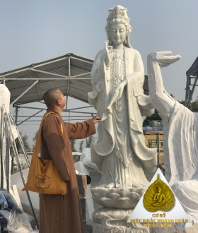 Tượng Quan Âm.Hoàng Quân 