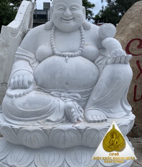Tượng Di Lặc -Bằng Đá , Hoàng Quân 