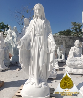 Tượng  Đức Mẹ Ban Ơn _Hoàng Quân 