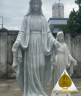 Tượng Đức Mẹ -Hoàng Quân 01