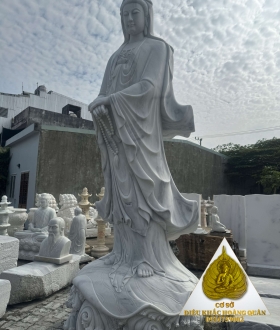 Tượng Quan Ân 