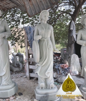 Tượng Ba Cô Gái Bắc Trung Nam