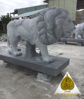 Sư Tử Bằng Đá -HOÀNG QUÂN01